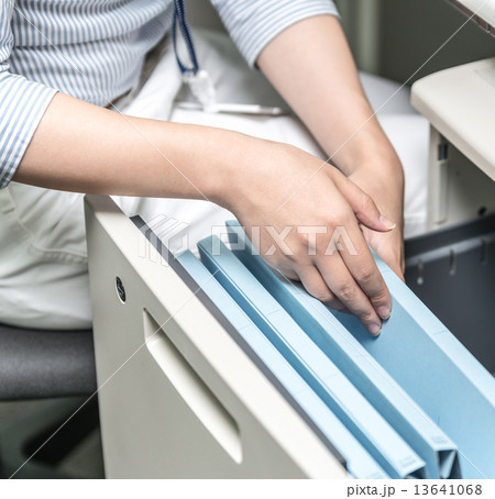 ビジネスシーン 13641068