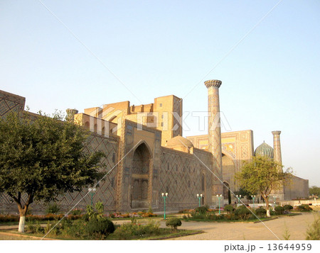 Samarkand view of Registan at evening 2007 13644959