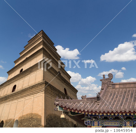 Giant Wild Goose Pagoda (Big Wild Goose Pagoda), is a Buddhist pagoda located in Xian, China Giant Wild Goose Pagoda (Big Wild Goose Pagoda), is a Buddhist pagoda located in Xian, China 13645954