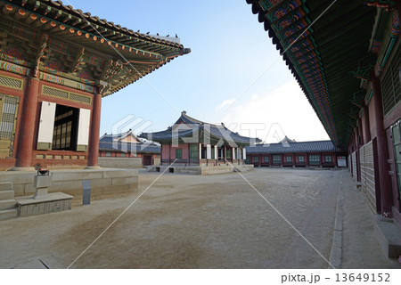 韓国　ソウル　景福宮 13649152