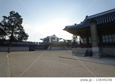 韓国　ソウル　景福宮 13649206