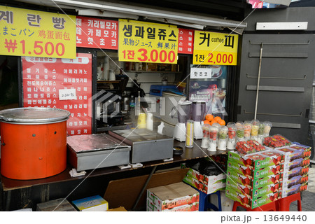 韓国　ソウル　明洞 13649440