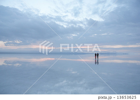 ウユニを２人占め 13653625