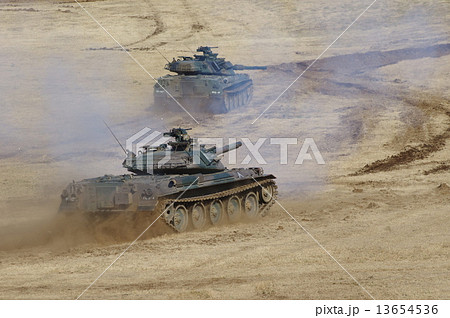 戦車 13654536