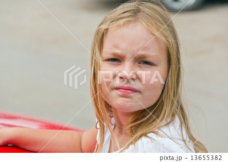 Cute girl 13655382