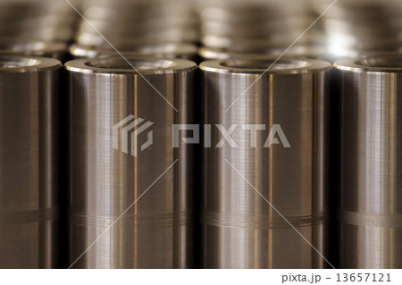 Turned metal cylinders 13657121