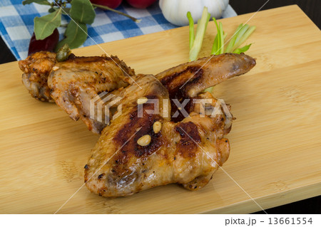 Roasted chicken wings Roasted chicken wings 13661554