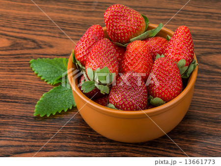 Fresh strawberry 13661773