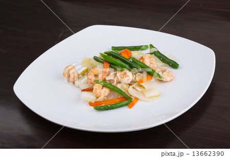 Shrimp salad 13662390