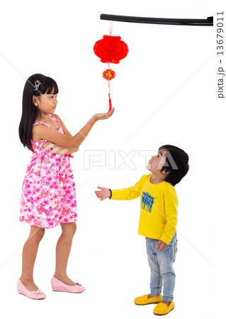 Chinese Kids with Red Lantern 13679011