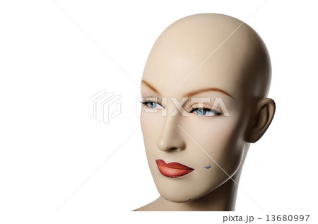 headshot of a female manneqin, three-quarter 13680997