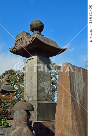 谷根千散歩・山岡鉄舟墓所　臨済宗全生庵 13681700