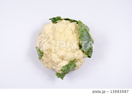cauliflower cauliflower 13683087