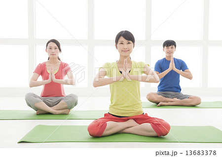 ヨガイメージ 13683378