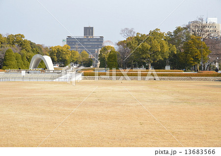広島平和記念公園(広島県広島市中区中島町) 広島平和記念公園(広島県広島市中区中島町) 13683566