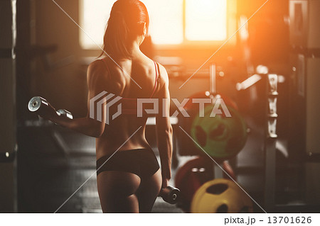 Athletic woman 13701626