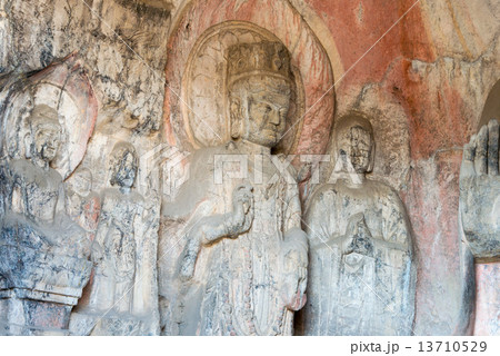 中国・河南省洛陽 世界文化遺産 龍門石窟 中国・河南省洛陽 世界文化遺産 龍門石窟 13710529