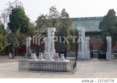 中国・河南省安陽　袁林(袁世凱墓) 13710778