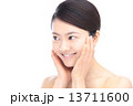 楽しそうな微笑み 楽しそうな微笑み 13711600