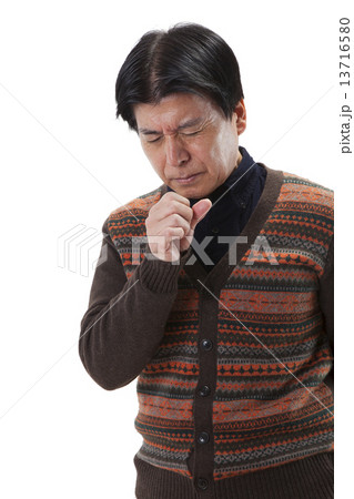 初老の男性 初老の男性 13716580