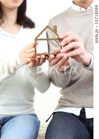 家と夫婦 13718066