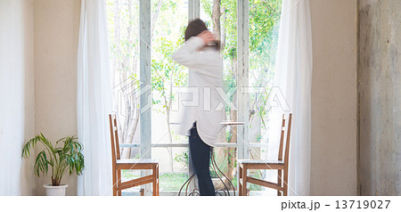 明るい部屋 13719027