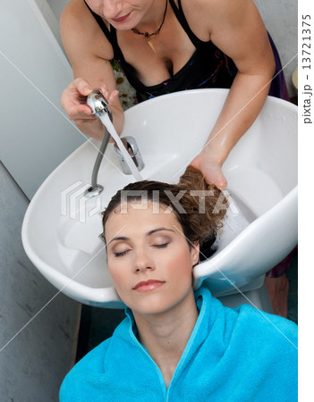 washing hair 13721375
