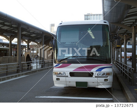 高速バス 13722675
