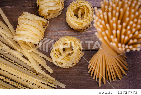 different pasta 13727773