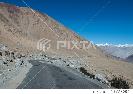 Himalayan landscape 13728004