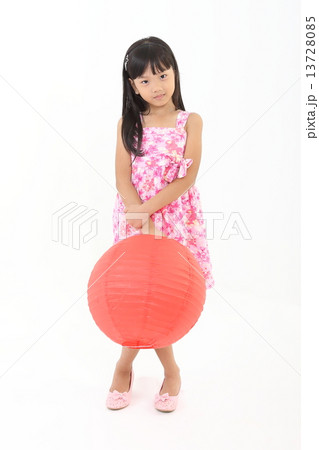 Girl playing posing CNY 13728085