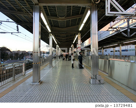 新横浜新幹線ホームの写真素材