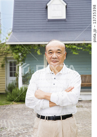 シニア男性 シニア男性 13735398