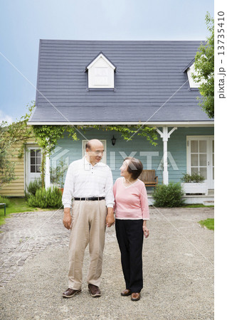 シニア夫婦 シニア夫婦 13735410