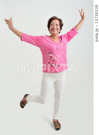 Senior,Woman,Vatality 13736336
