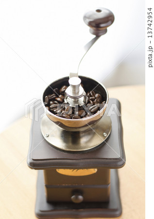 コーヒーミル　コーヒー豆 13742954