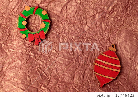 Handmade painting wood christmas decoration on gold crumpled tis Handmade painting wood christmas decoration on gold crumpled tis 13746423