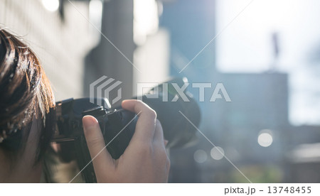 カメラマン 13748455