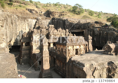 エローラ エローラ 13749864