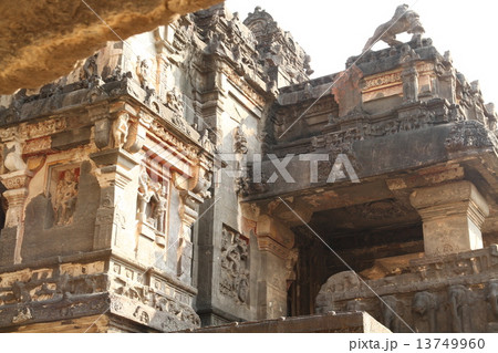 エローラ エローラ 13749960