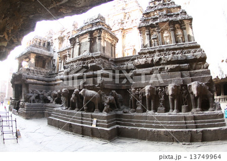 エローラ エローラ 13749964