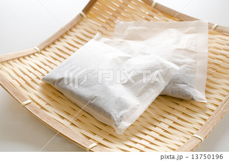 麦茶のティーバッグ 13750196