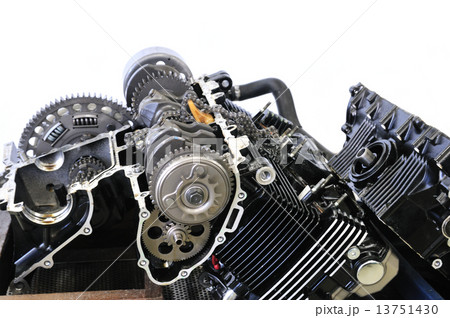 バイクエンジンの整備 13751430