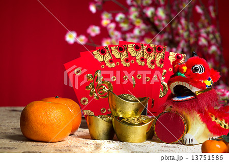 chinese new year decorations ,chinese character symbolizes gong 13751586