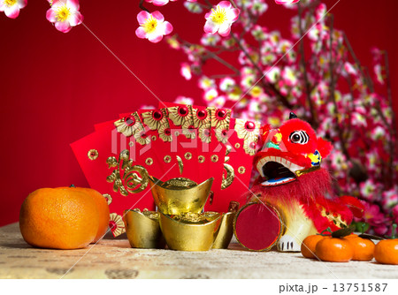 chinese new year decorations ,chinese character symbolizes gong 13751587