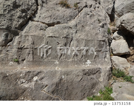 ハットゥシャシュの聖地 ヤズルカヤ遺跡 碑文のある岩場 ハットゥシャシュの聖地 ヤズルカヤ遺跡 碑文のある岩場 13753158