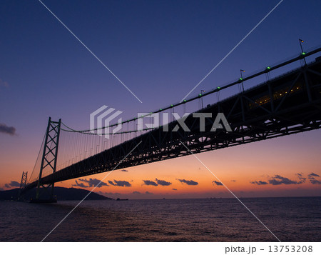明石海溝大橋 13753208