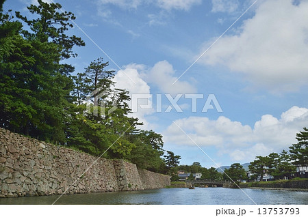 松江城の濠 13753793