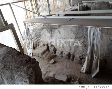世界最古の刀剣が発掘されたアスランテペ野外博物館 13755917