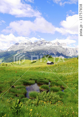 セッラ山群 gruppo di sella  ピッツ・ラ・ヴィッラ piz la villa セッラ山群 gruppo di sella  ピッツ・ラ・ヴィッラ piz la villa 13757838